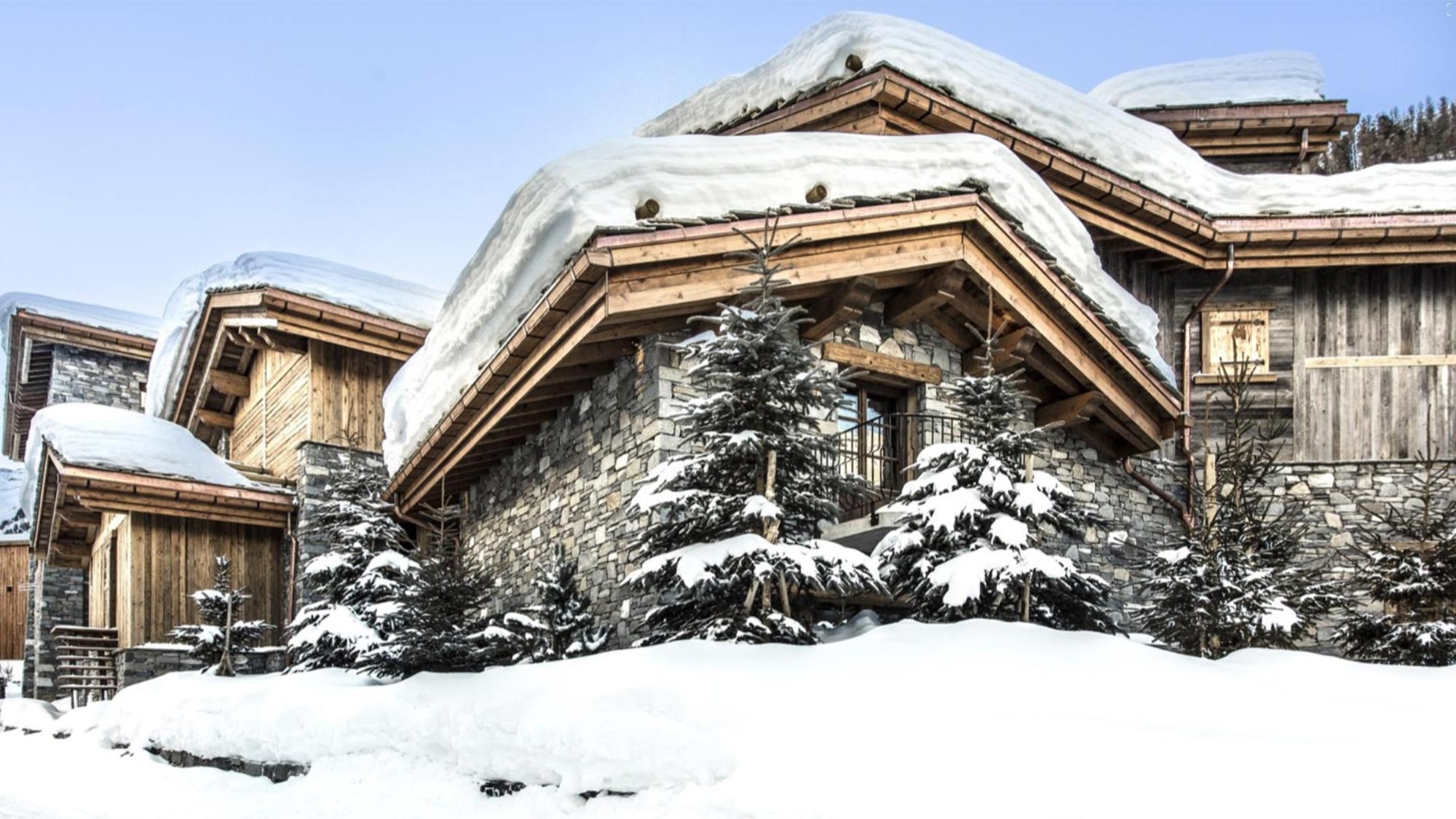 Hôtel la mourra sous la neige